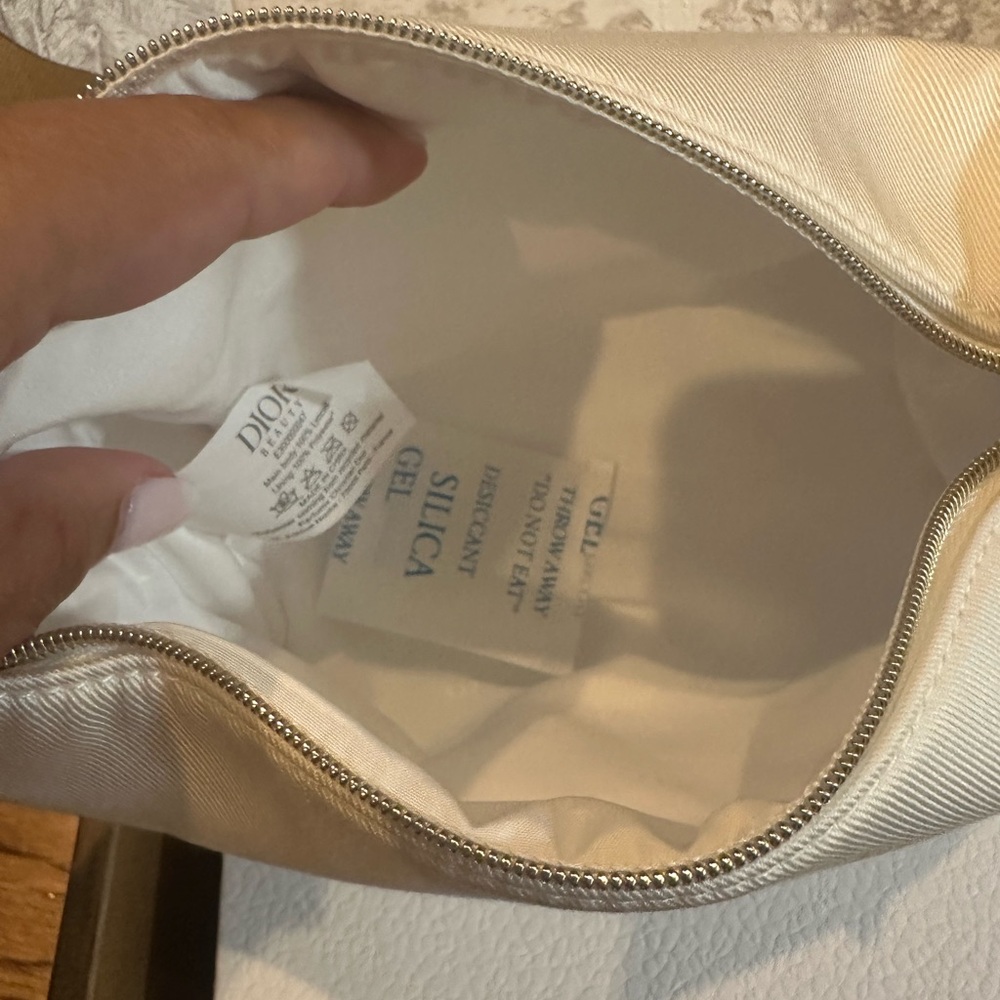 2025 Dior Beauty Nomad Top Handle Bag - Picture 9 of 9